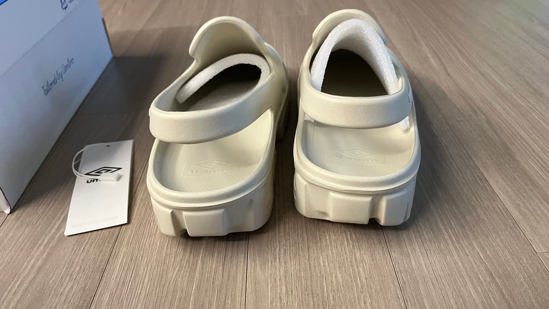 엄브로 umbro 클로그 슬라이드 260-270 새제품 상품이미지5