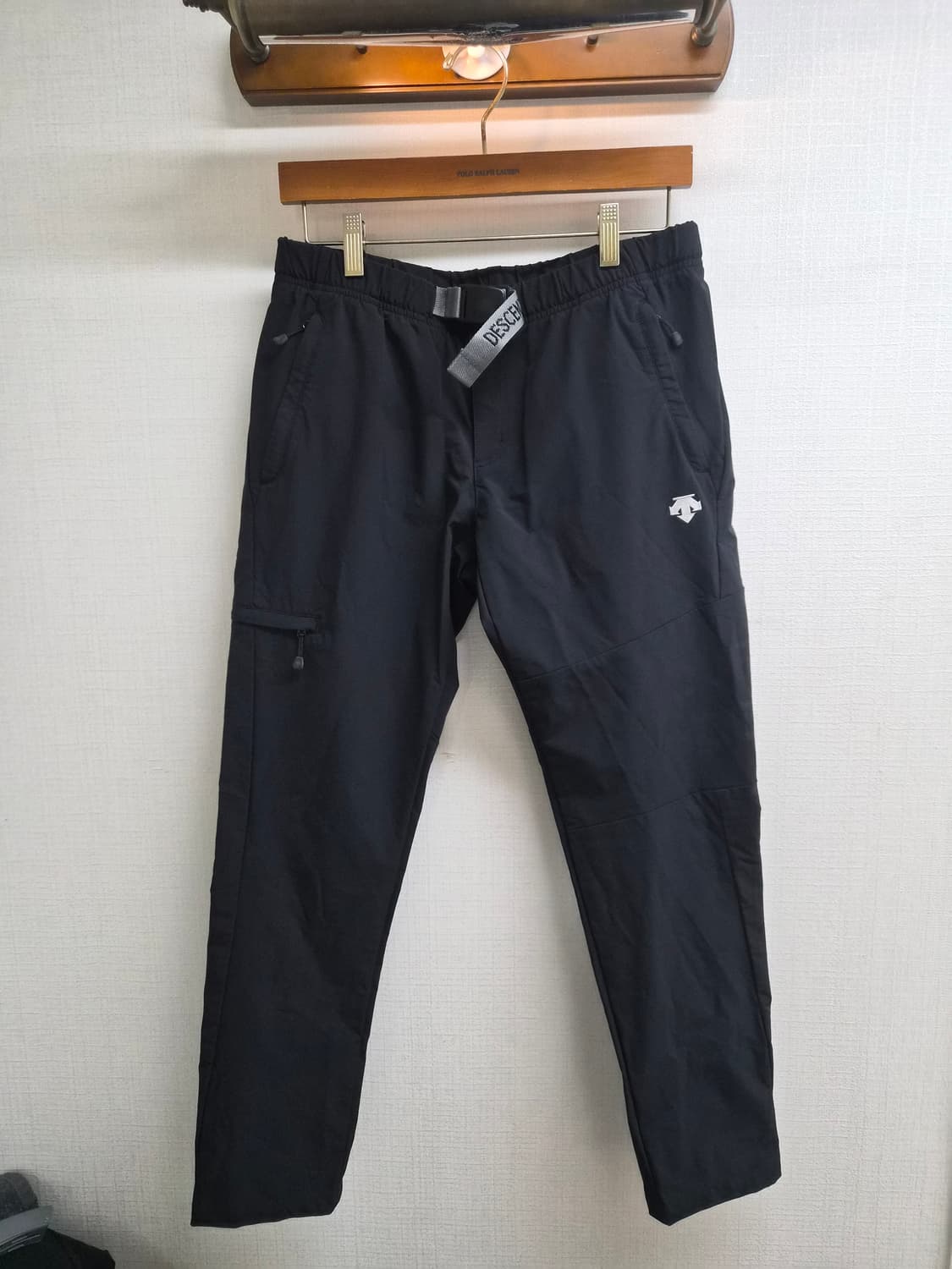 우먼 L) 데상트 기능성 팬츠 팝니다 상품이미지1