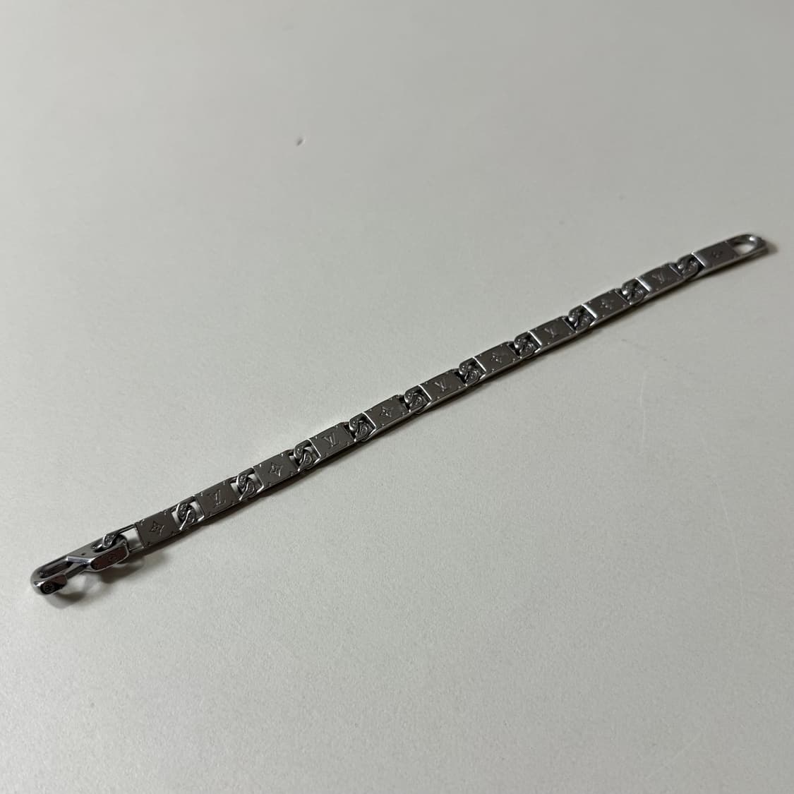 [L/당일출고]루이비통 모노그램 타이드업 팔찌 상품이미지3