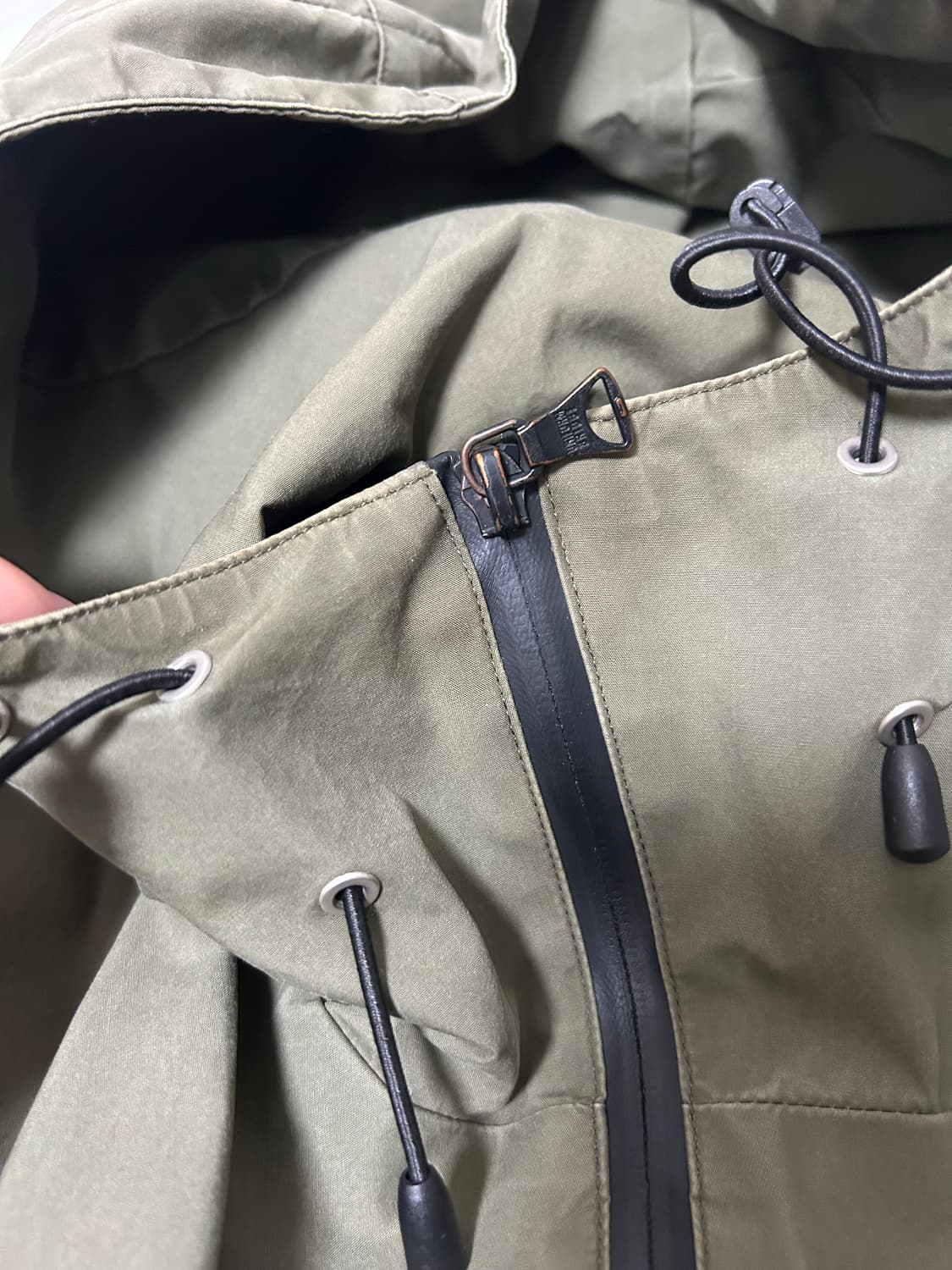 L) 유니폼브릿지 바람막이 olive green 22 F/W 상품이미지6