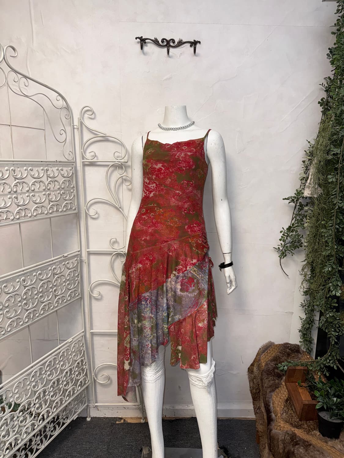 Abstract bohemian mesh asymmetrical ops 상품이미지2
