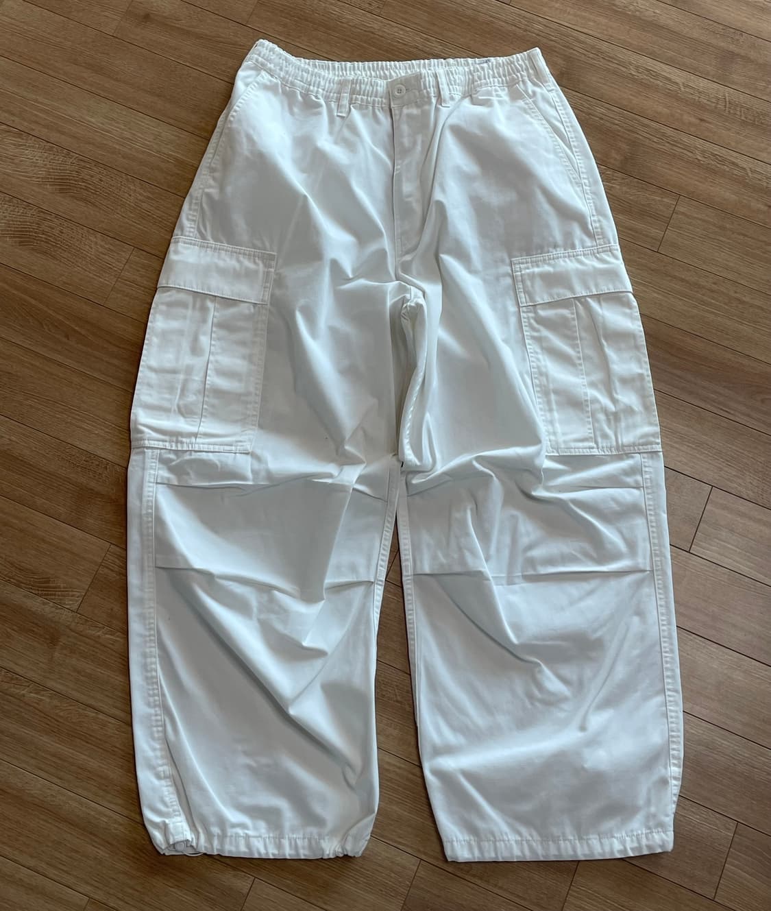GU 화이트 카고 팬츠 상품이미지2