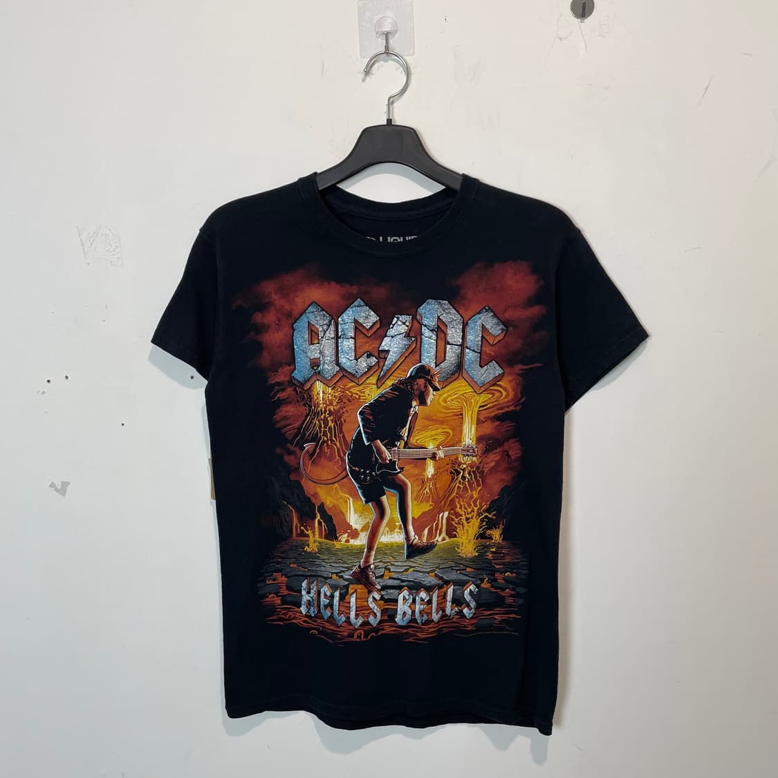 AC/DC 프린팅 반팔티셔츠 블랙 상품이미지1