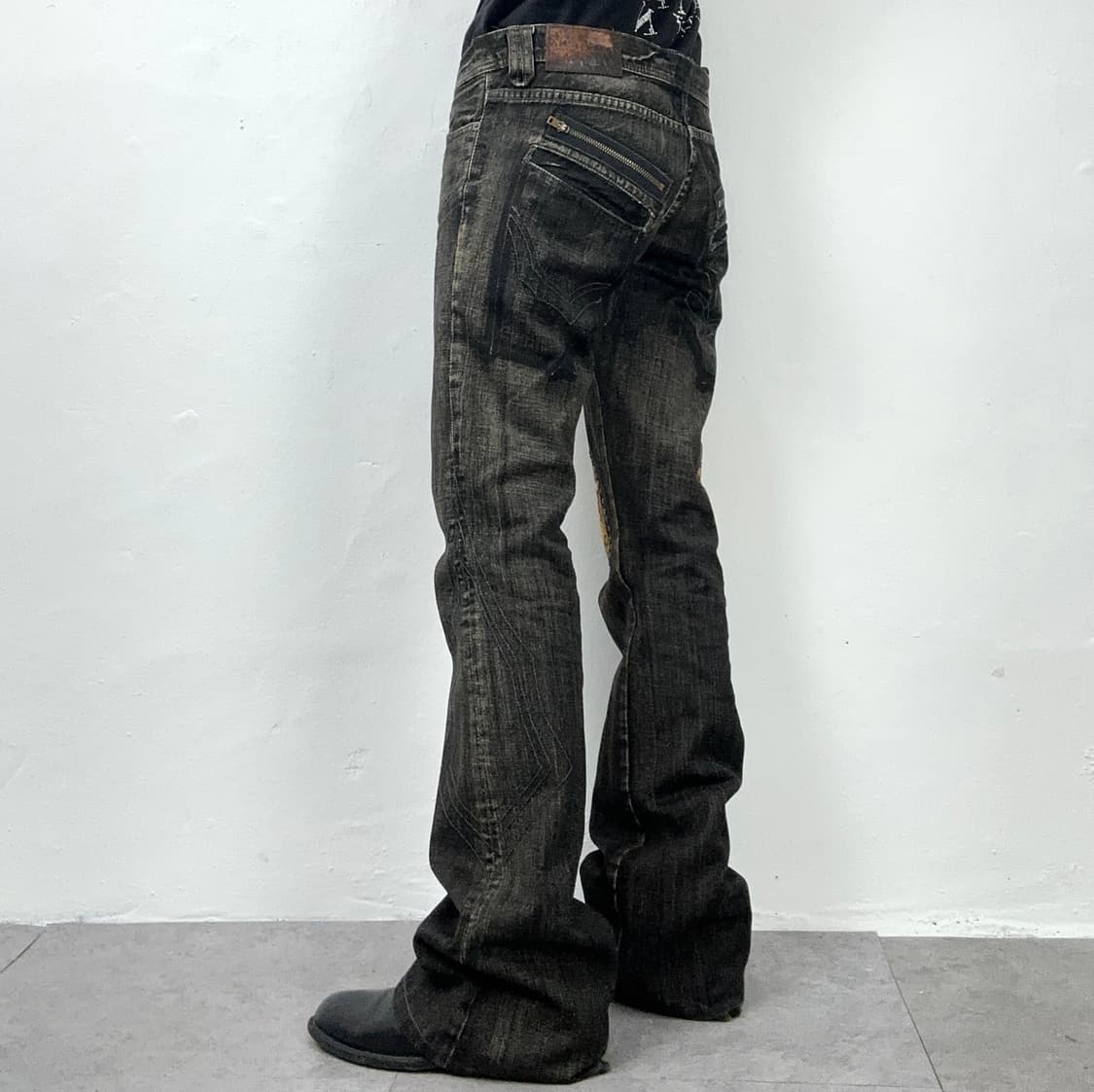 Tornado Mart “Gold Feather & Skull” Embr 상품이미지2