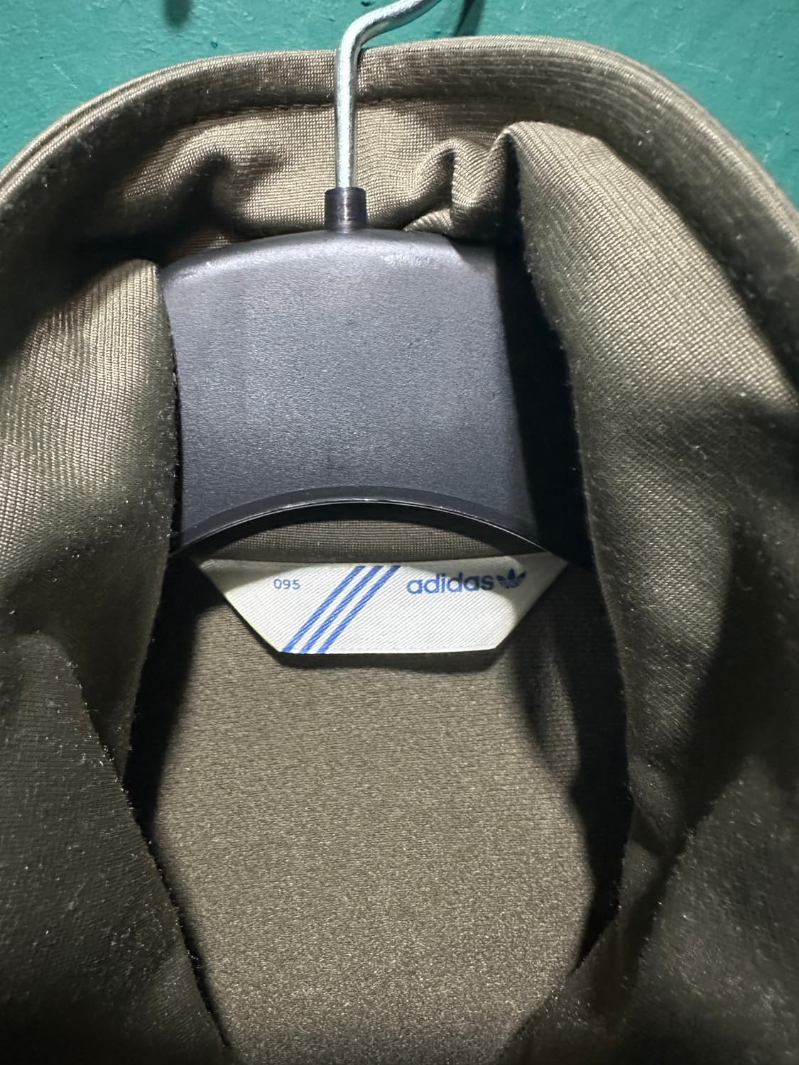 아디다스 카키 트랙탑져지 핀터깔 95 상품이미지4