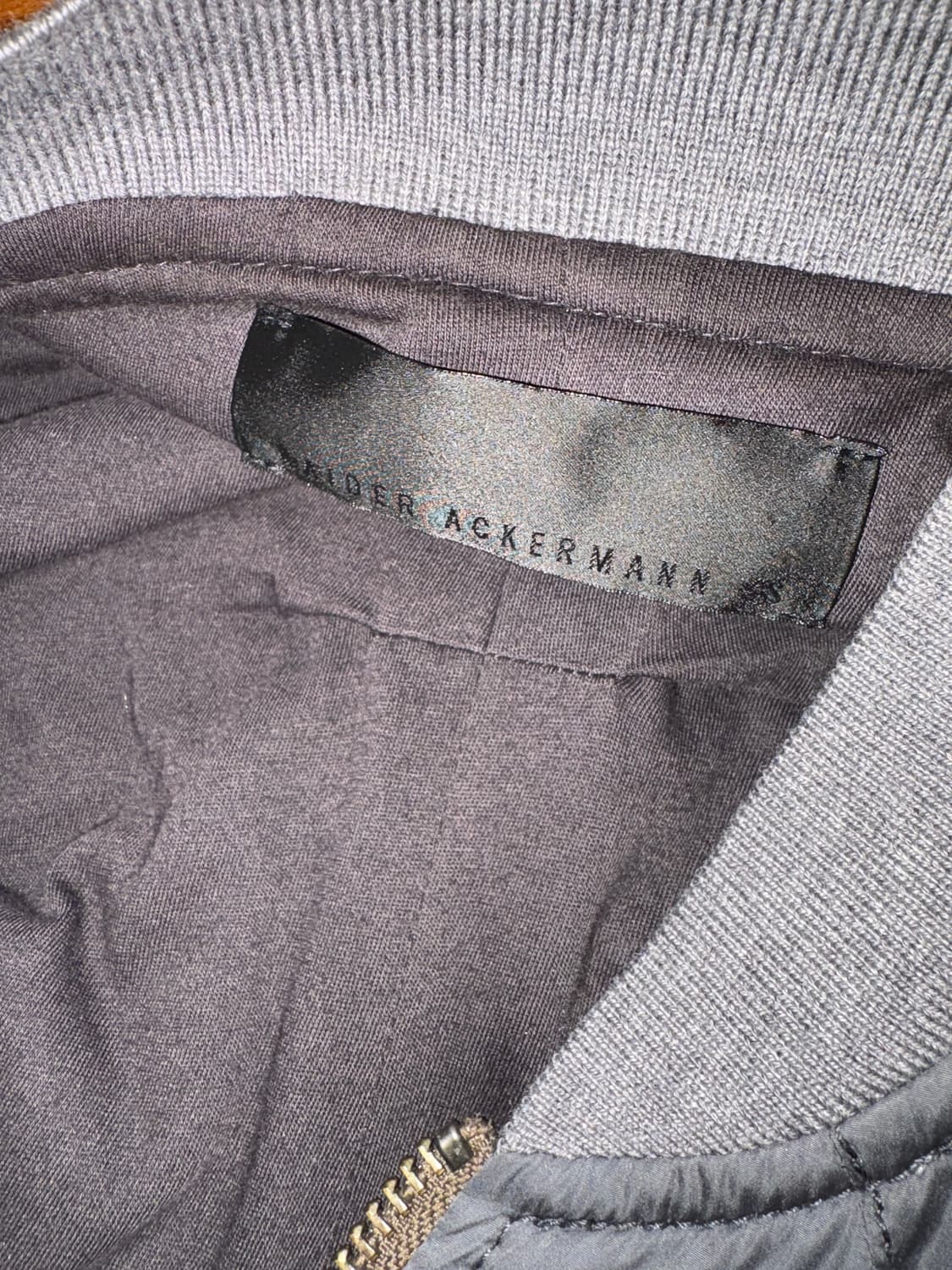 하이더아커만 19ss Grey Zipped Nylon Bomber 상품이미지6