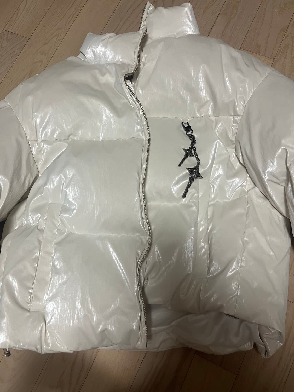 yeel leey 글로시 패디드 자켓 패딩+키링 상품이미지6