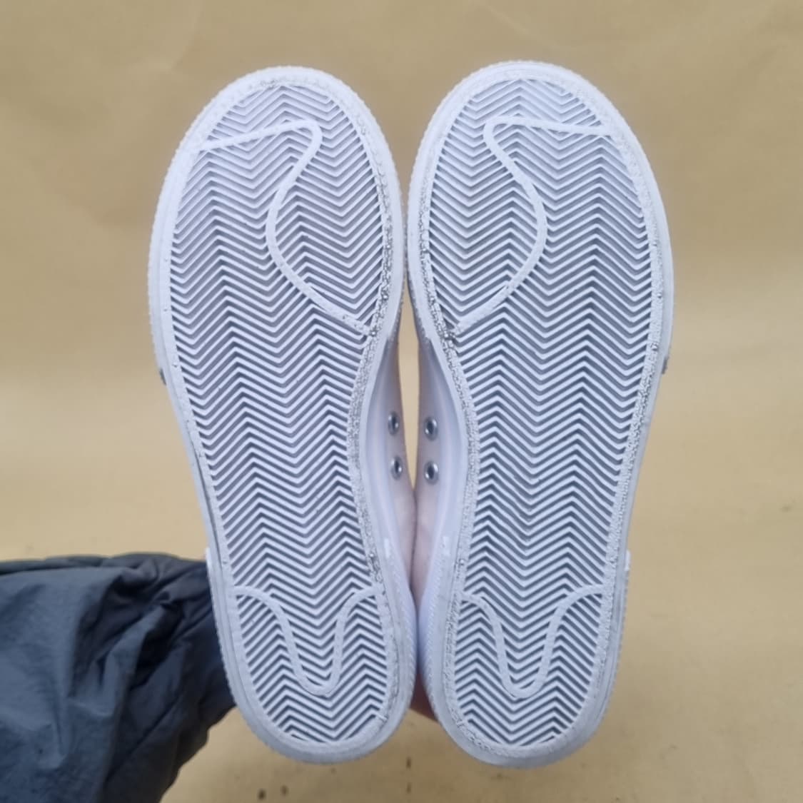 나이키 레트로 GTS97 여성운동화240 상품이미지3