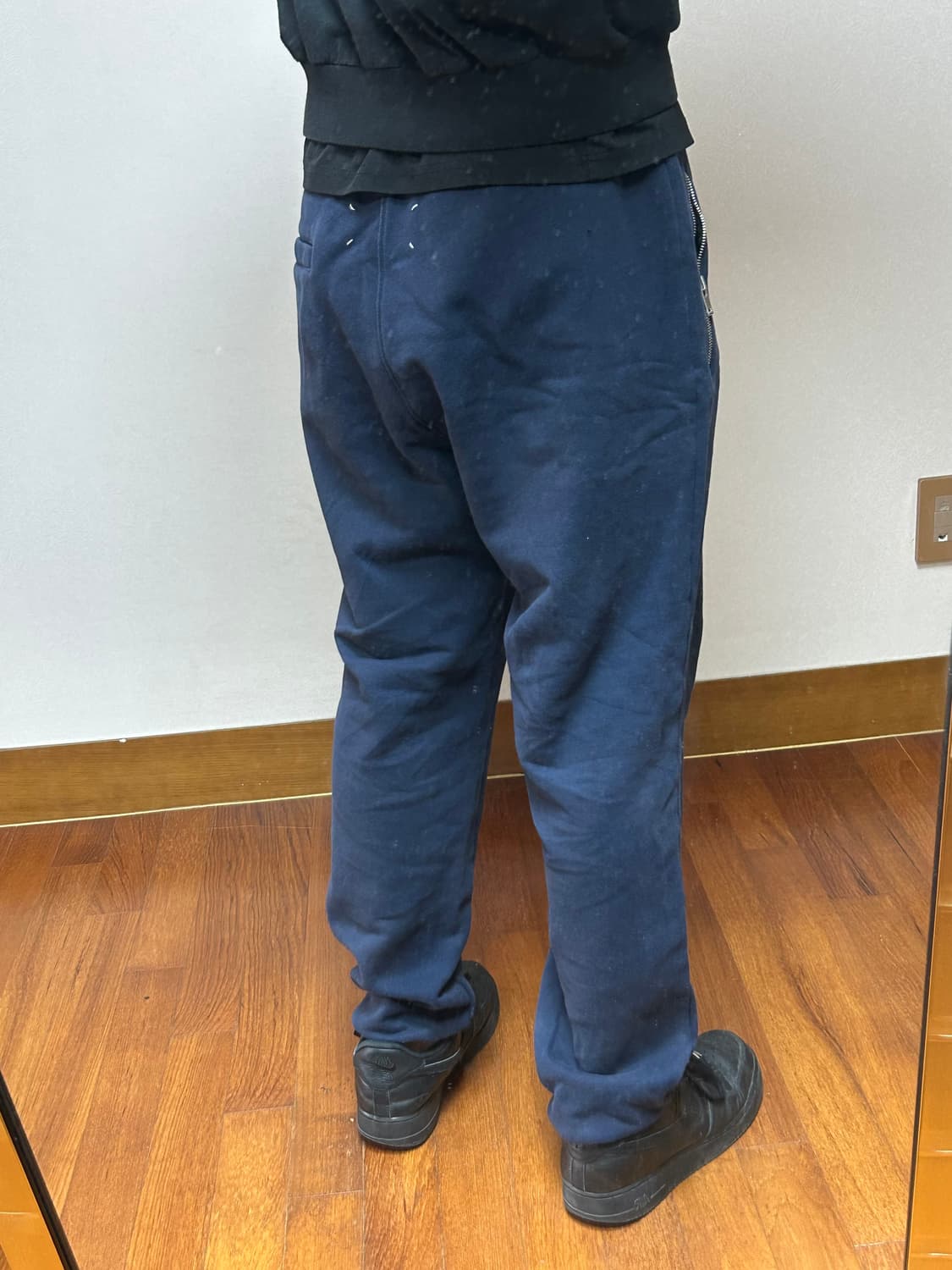 Margiela back stitch sweatpants navy 상품이미지1