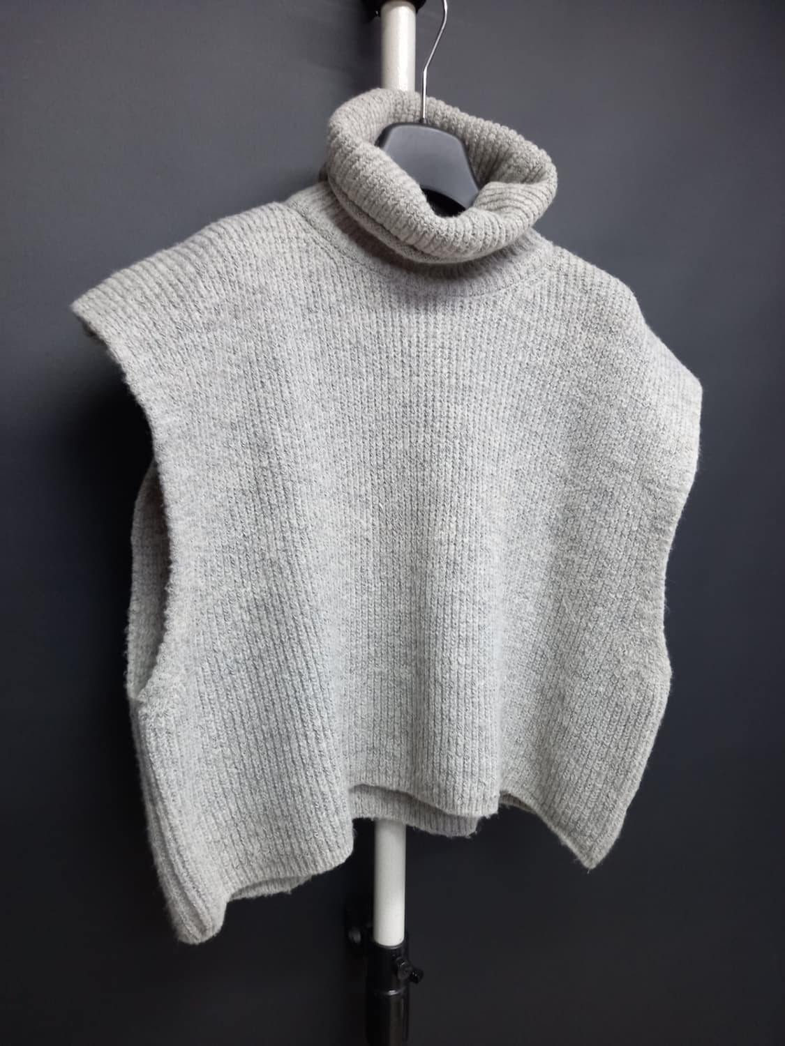 AHOY 아호이 춘추동 하이넥 루즈박시핏 베스트 F 33-66 상품이미지3