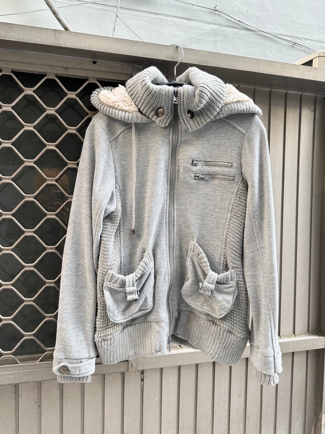 CHU XXX y2k button point 2way hood 상품이미지1
