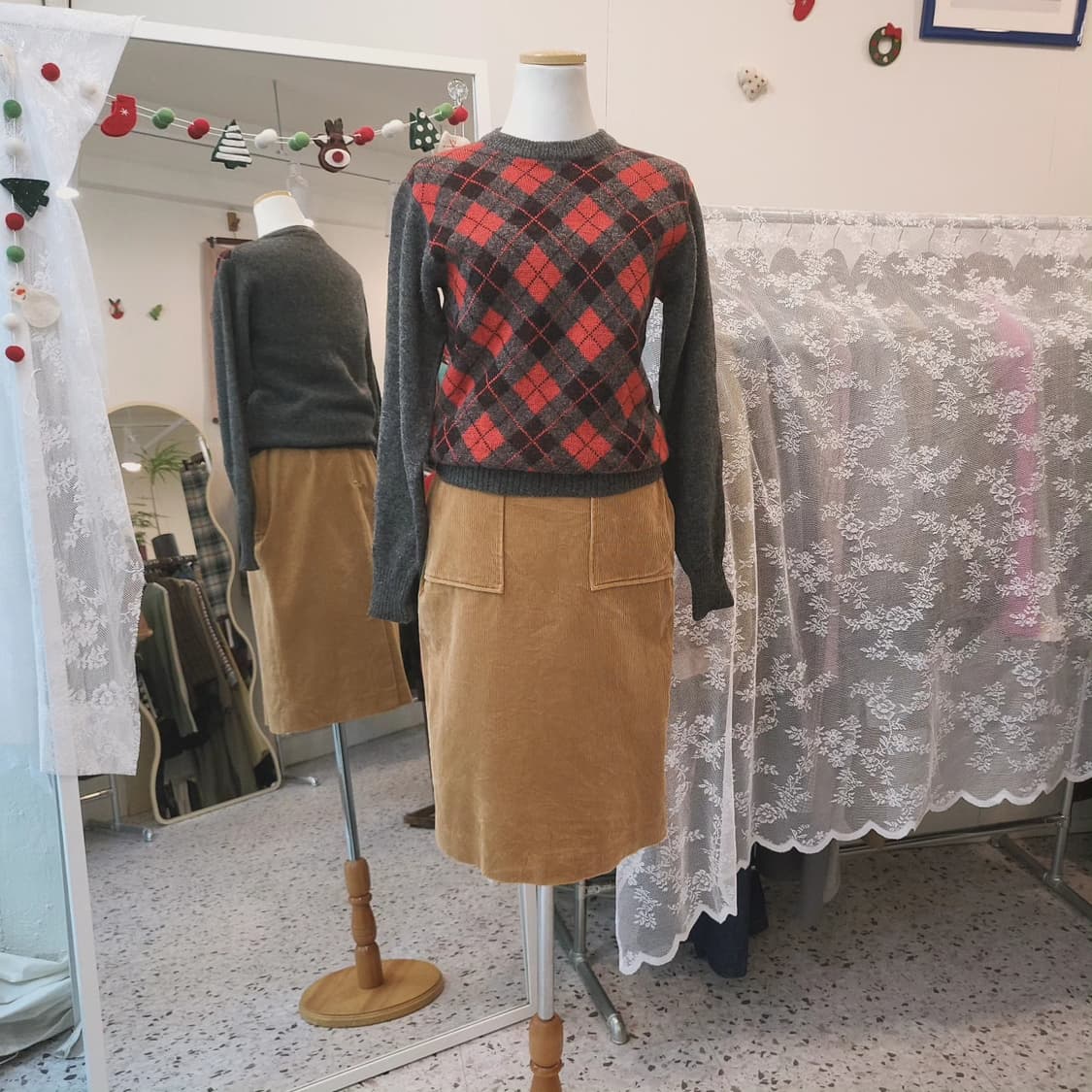 Candela 아웃포켓 코듀로이 미디스커트 상품이미지10