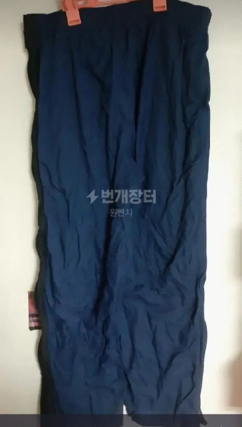 나이키 올드스쿨 트레이닝 하의 곤색34오른쪽 지퍼로 옆트임 할 수 있습 상품이미지2