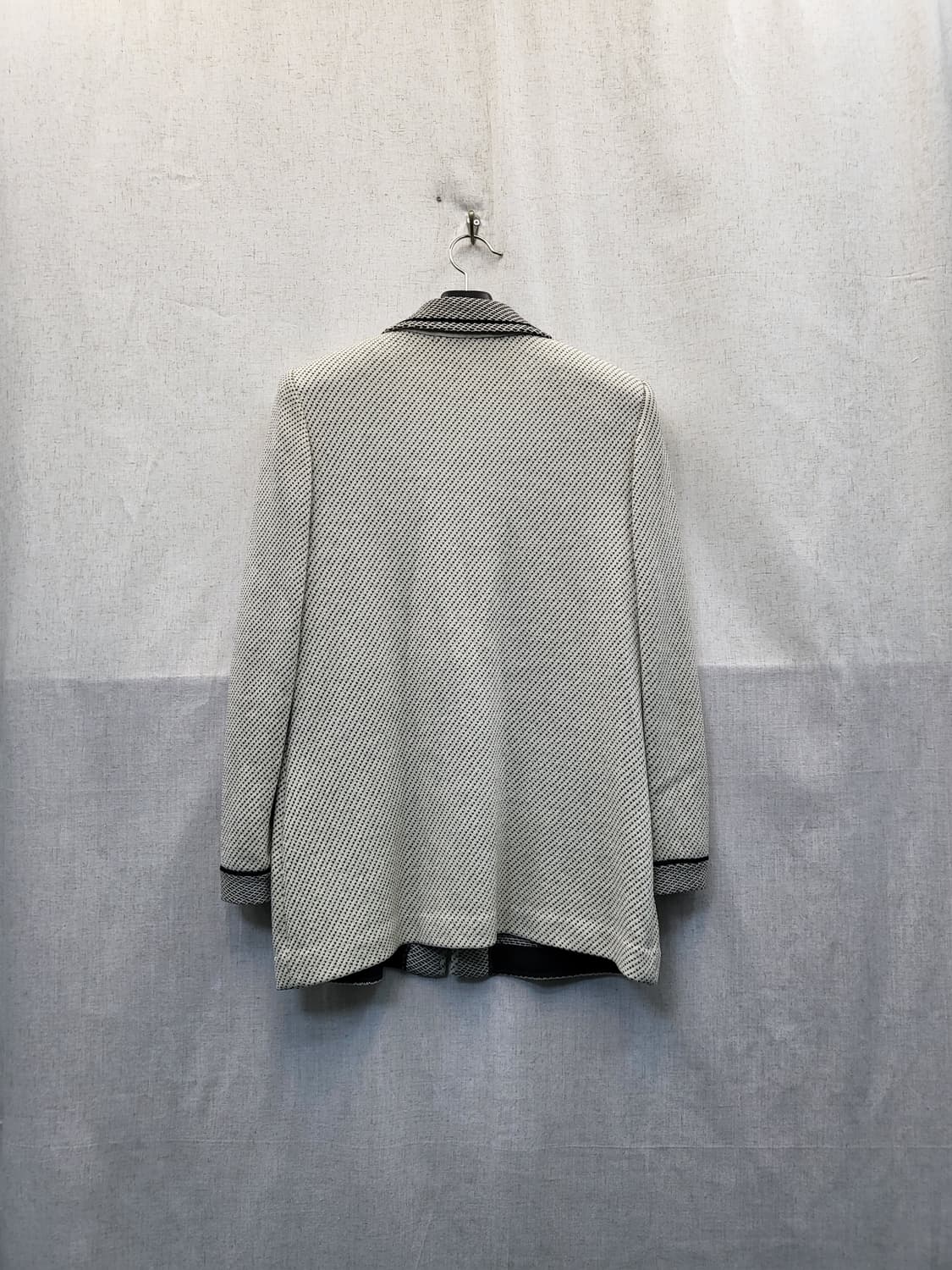 세인트존 트위드 금장 버튼 자켓 상품이미지2