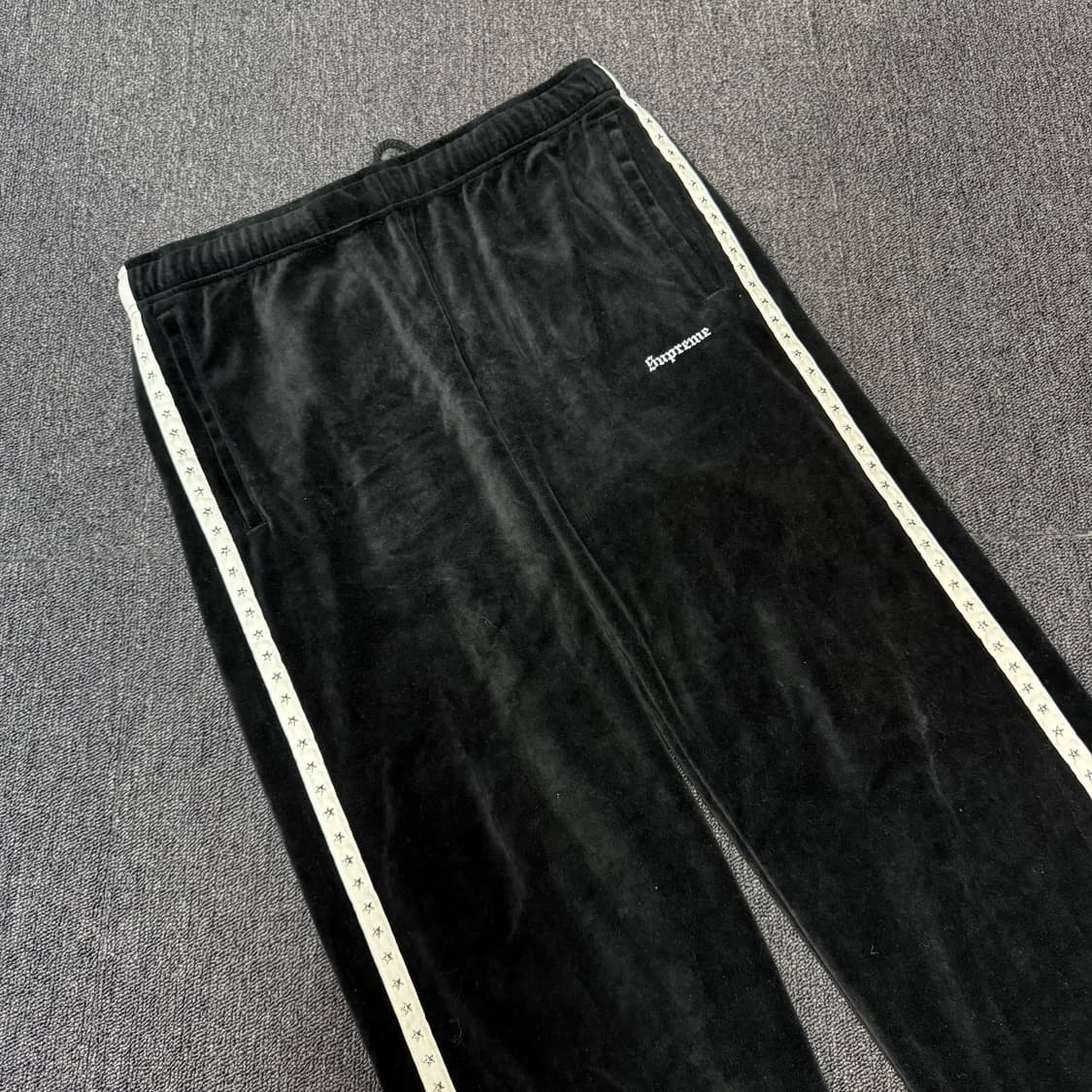 슈프림 스타 스터드 벨벳 팬츠 상품이미지2