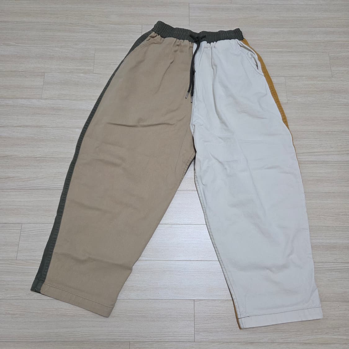 (실착2회) 배색 배기팬츠 와이드팬츠 프리사이즈 상품이미지1