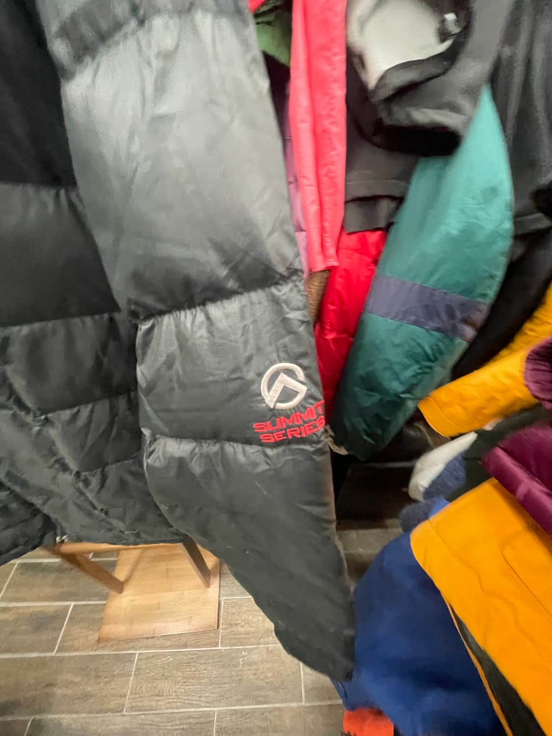 노스페이스 써밋 패딩블랙  상품이미지2