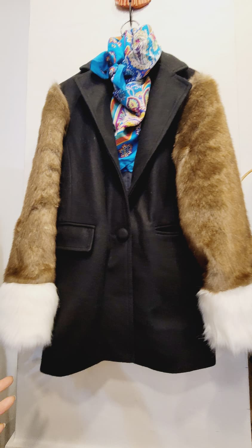 딘트 에코밍크 퍼코트 상품이미지4