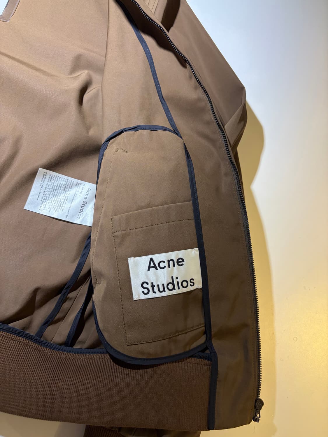 아크네 스튜디오 나일론 자켓 46사이즈 상품이미지4