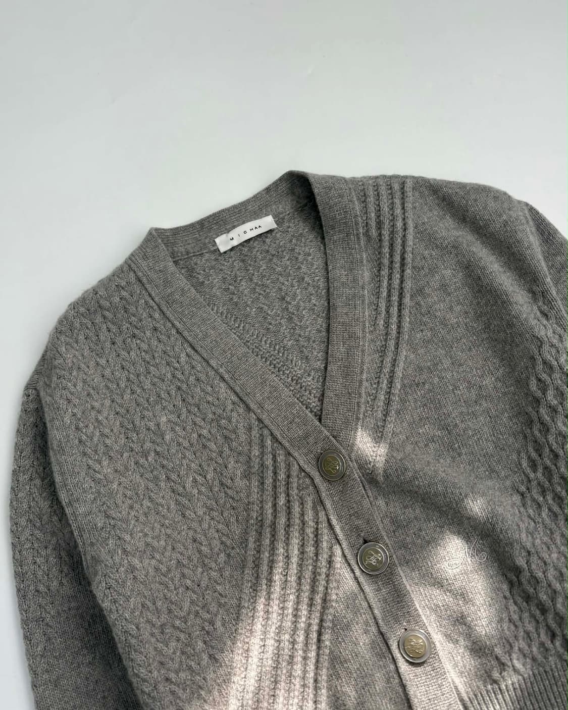 [F] 미샤 MICHAA 한섬 2020년 신형 케이블 니트 가디건 상품이미지7