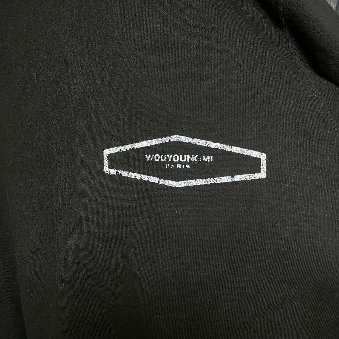 우영미 백 로고 맨투맨 블랙 48 상품이미지2