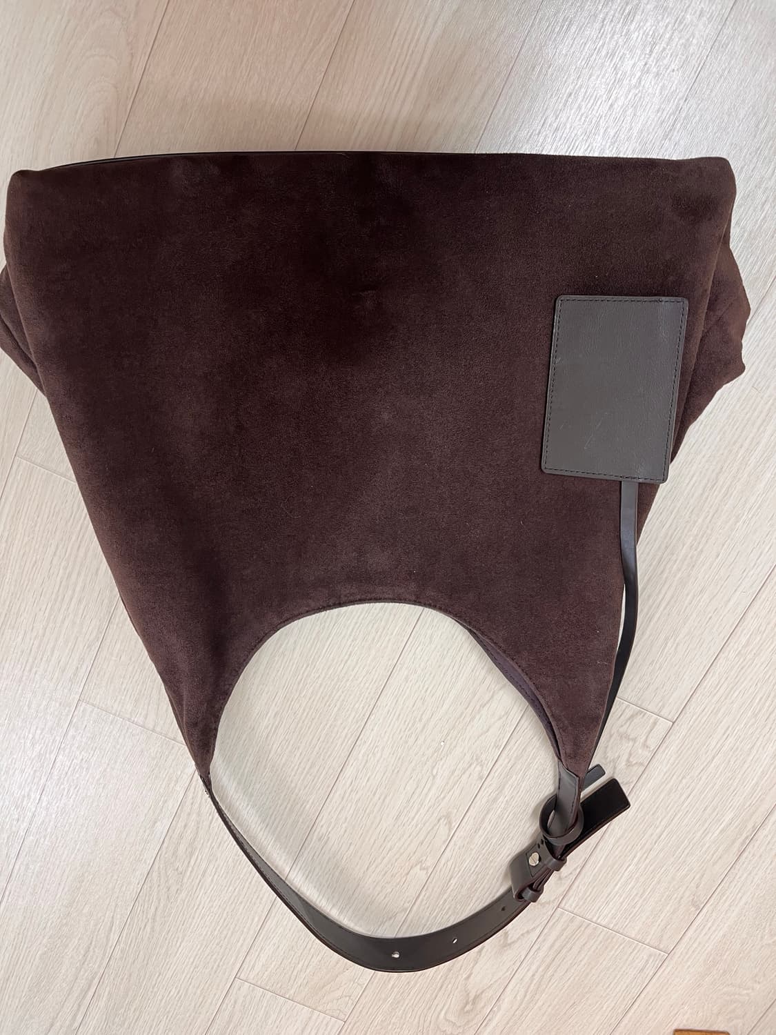 오브히 플럼 스웨이드 호보백 상품이미지3