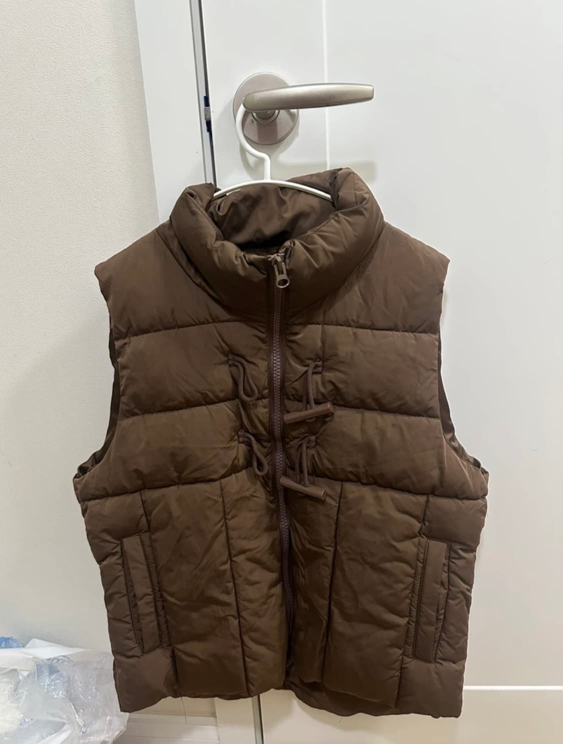 아이러니포르노 화이트라인 패딩베스트 상품이미지3