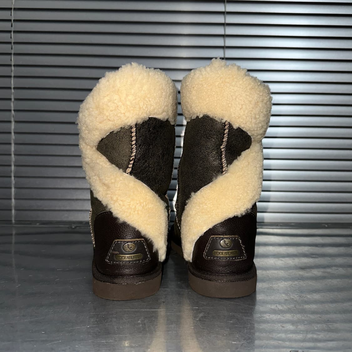 00s 쿨라부라 숏 시어링 앤 스웨이드 어그 부츠 상품이미지4