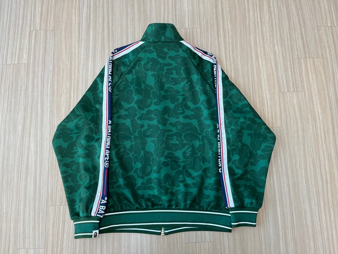 베이프 트랙 자켓 상품이미지2