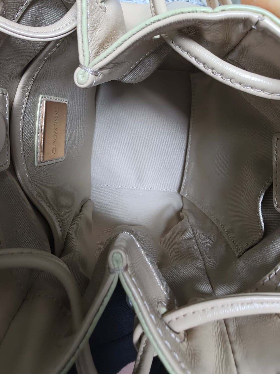 쿠론 디몬드 플랑 크로스백 상품이미지5