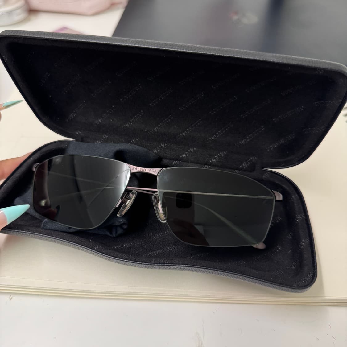 교환/판매) 발렌시아가 선글라스 안경 릭오웬스 크롬하츠 상품이미지2