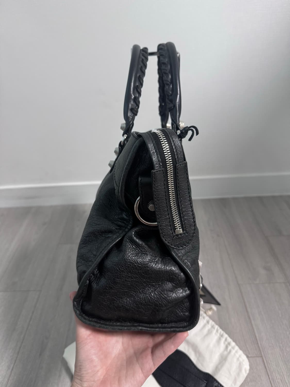 Balenciaga 발렌시아가 모터백 시티백 은장 블랙 스몰 상태 A- 상품이미지3