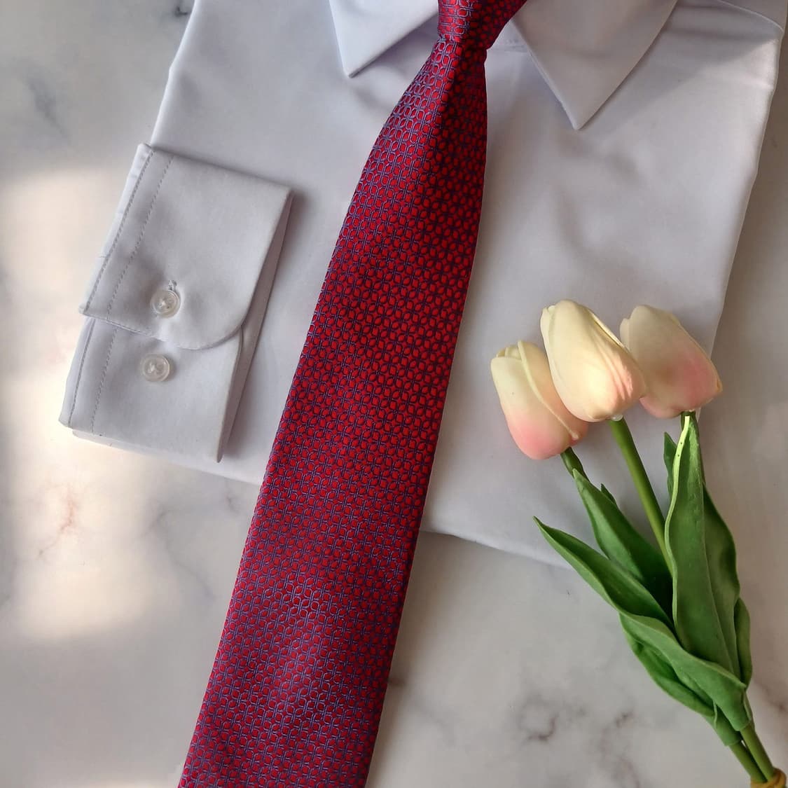 에스 티 듀퐁 실크 레드 기하 패턴 넥타이 8cm A+등급 A19089
 상품이미지5