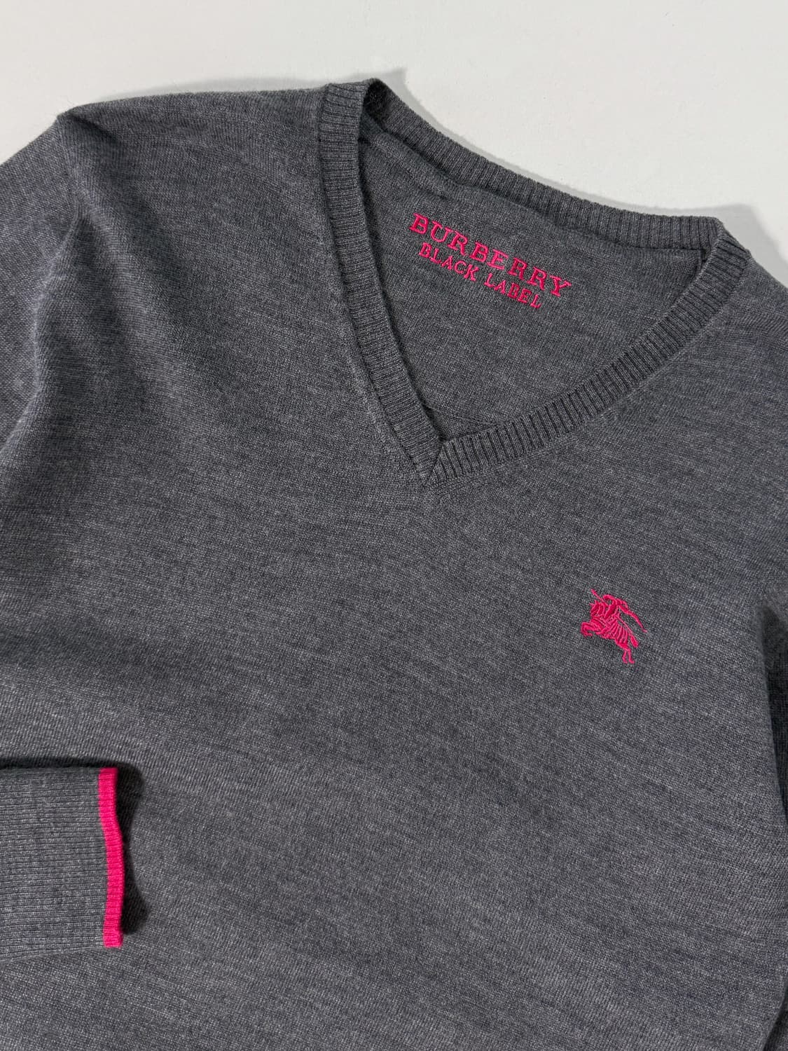 버버리 00‘s 블랙라벨 크레스트 로고 울 니트 상품이미지2