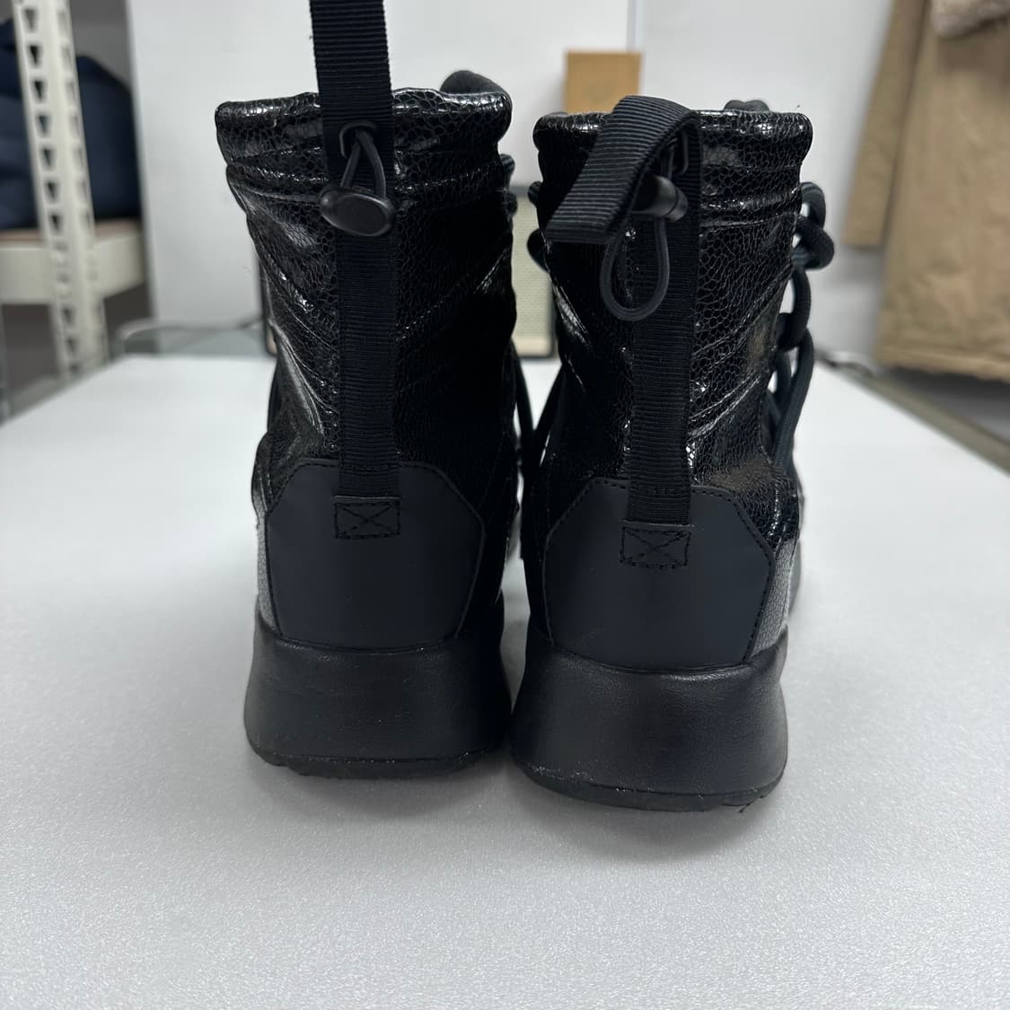 NIKE 나이키 24s 여성 탄준 하이라이즈 방한 부츠 250 상품이미지4