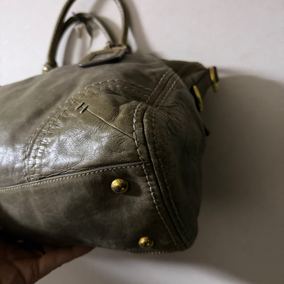 프라다 비텔로 샤인 빈티지 레더 토트백 상품이미지4