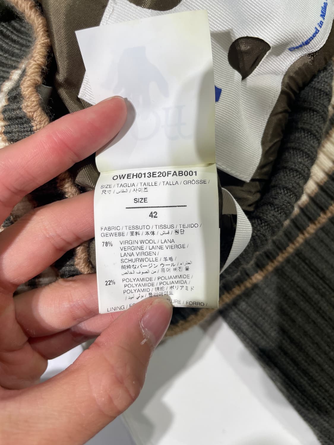 오프화이트 20F/W 카키 크롭 울 가디건 상품이미지9