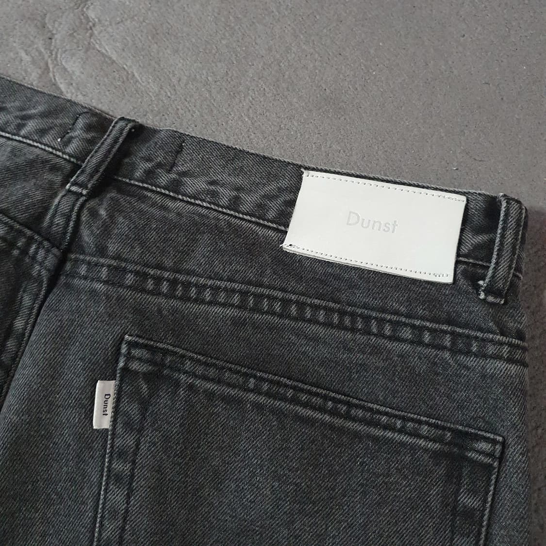 던스트 테일러드 크롭 데님 블랙 L 상품이미지5