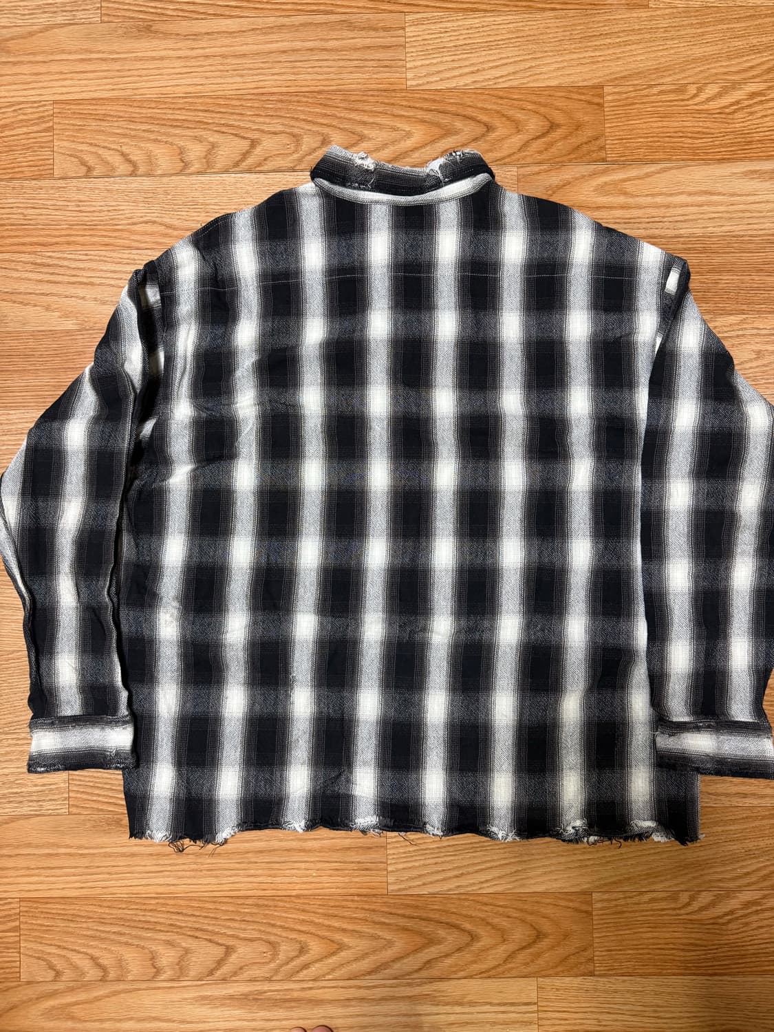 [L] 세인트미카엘 플란넬 셔츠 팝니다! 상품이미지2