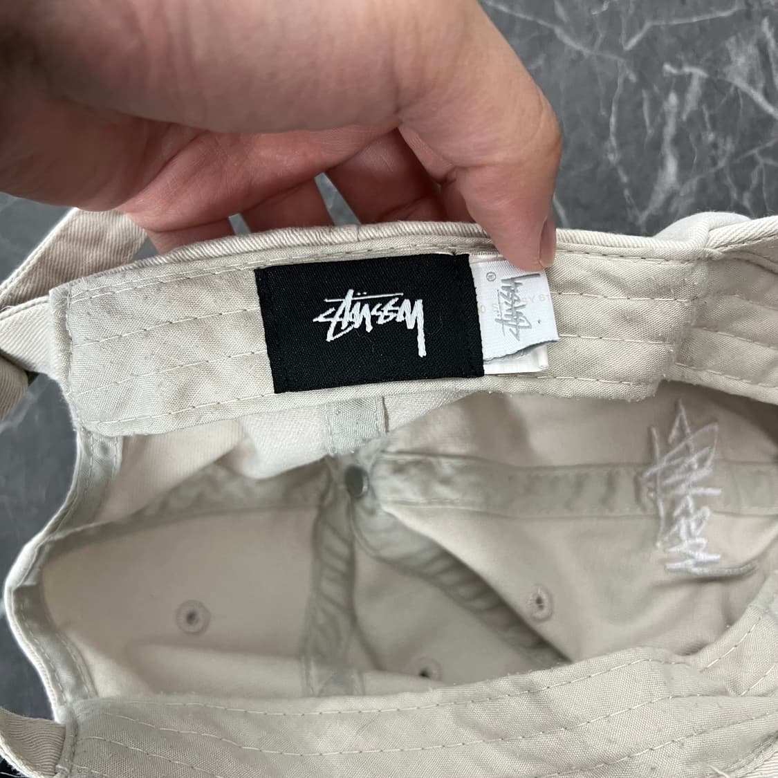 스투시 로고 베이직 볼캡 상품이미지4