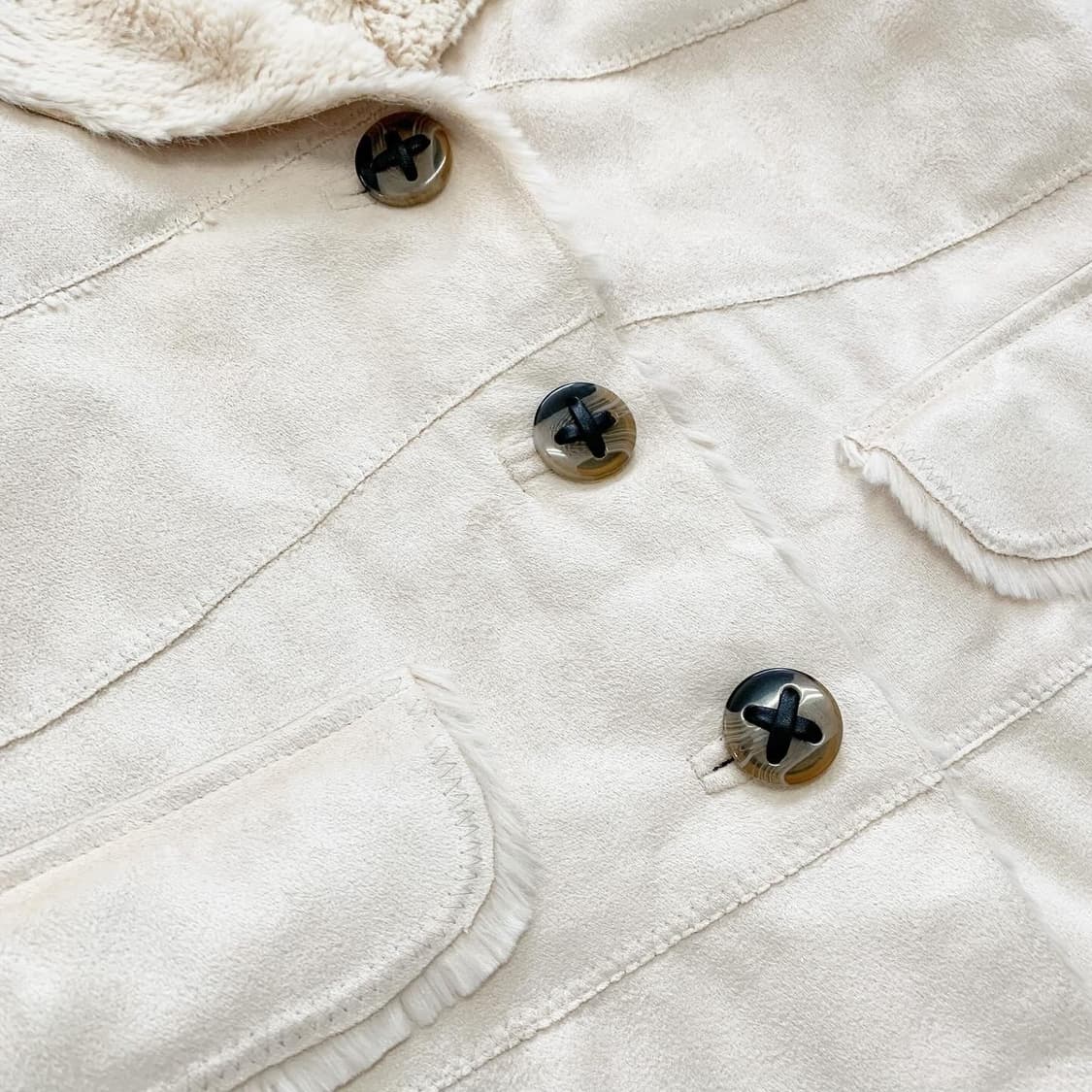 뮤트 크림라떼 무스탕jk 상품이미지3