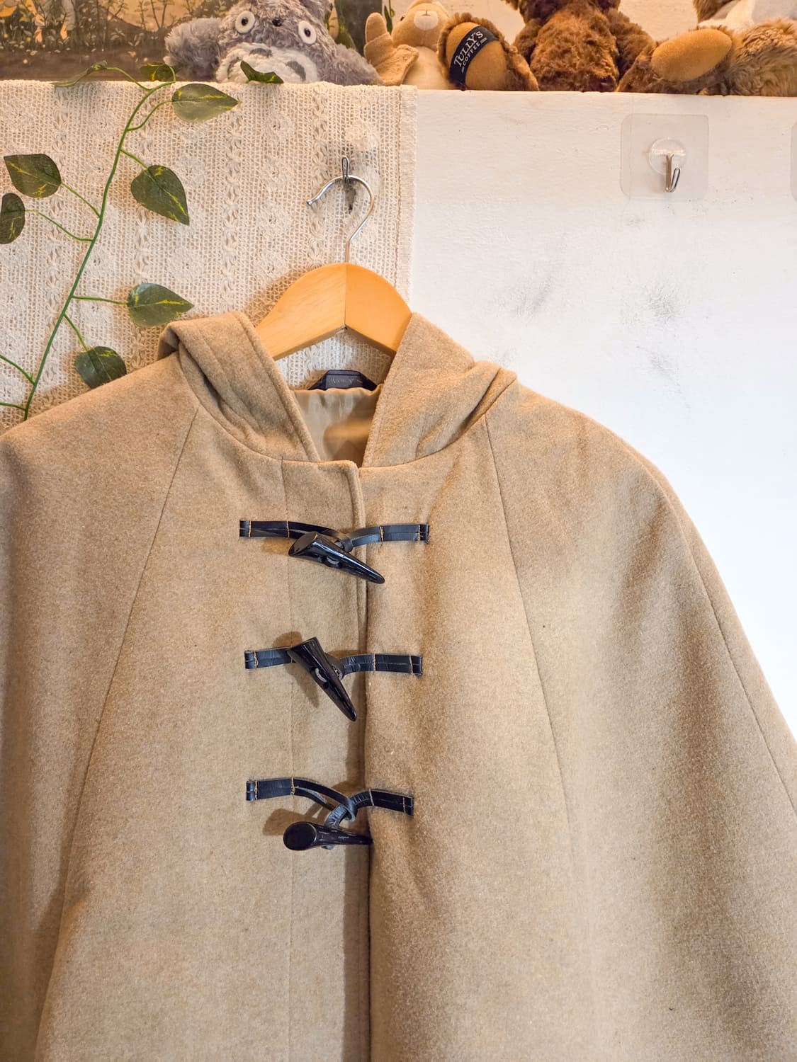 베이지 더플 케이프 코트 상품이미지2