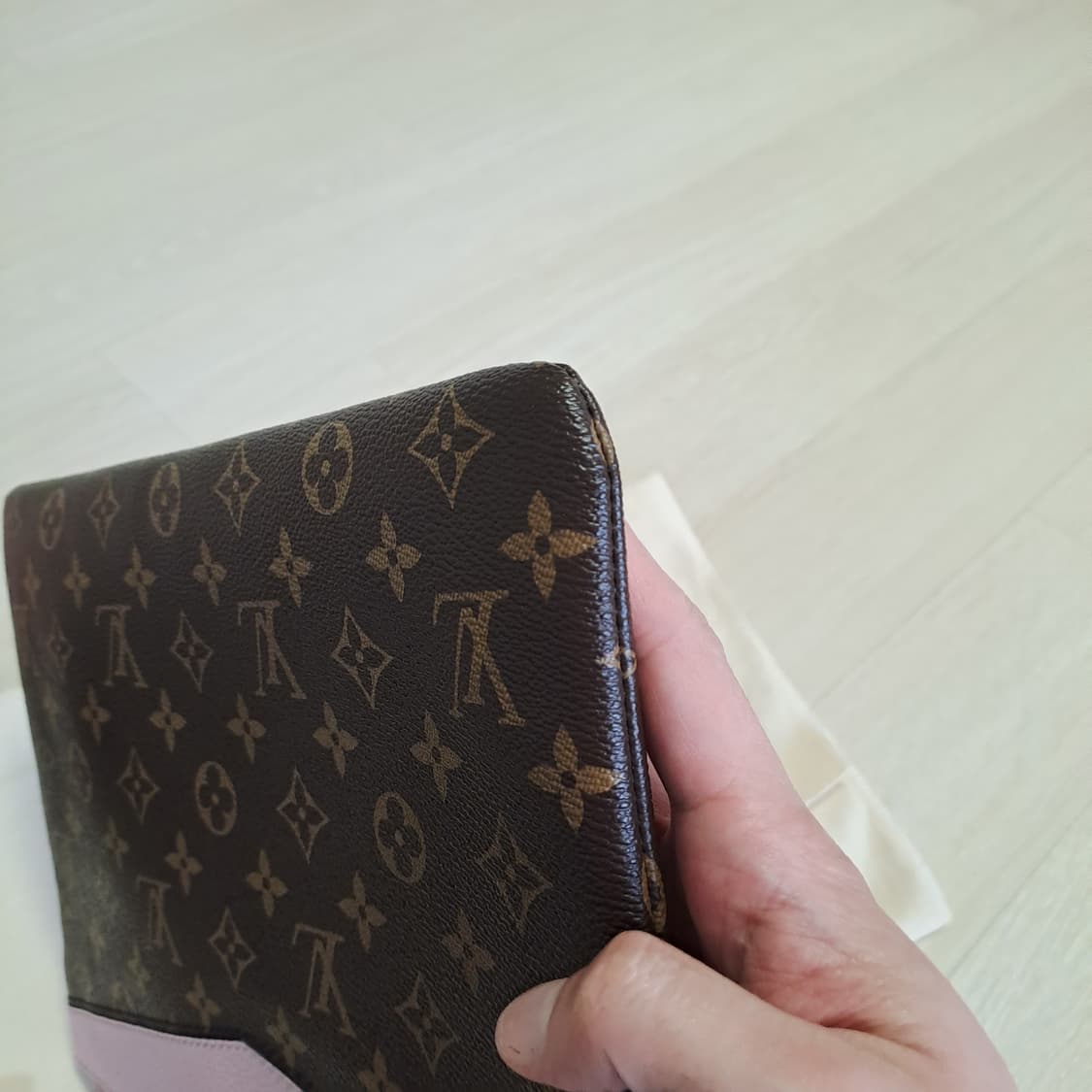 [100%/정품] 루이비통 데일리 로즈 파우더 클러치, 루이비통클러치 상품이미지4