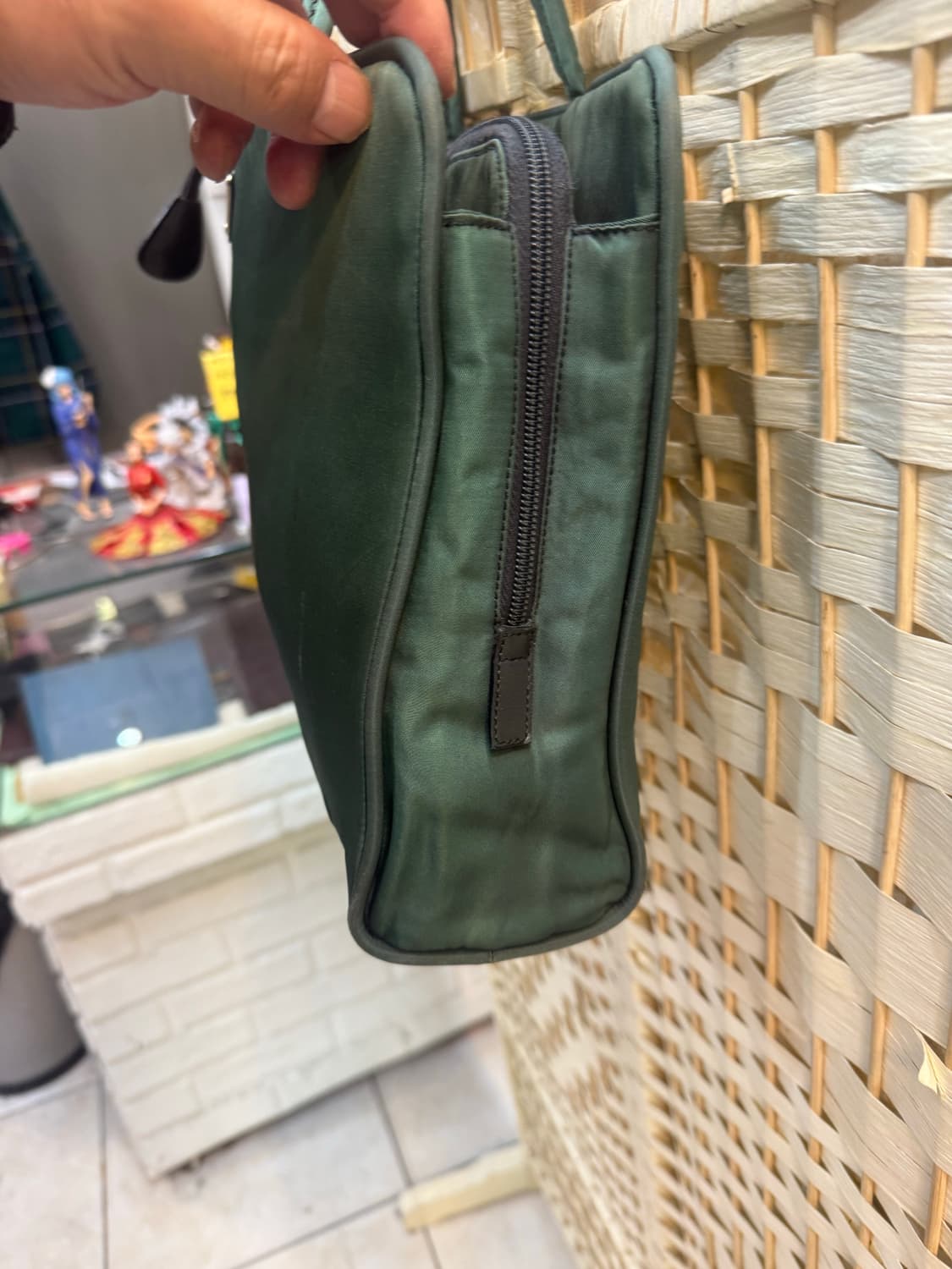 정품 프라다 나일론 토트백 팝니다 상품이미지3