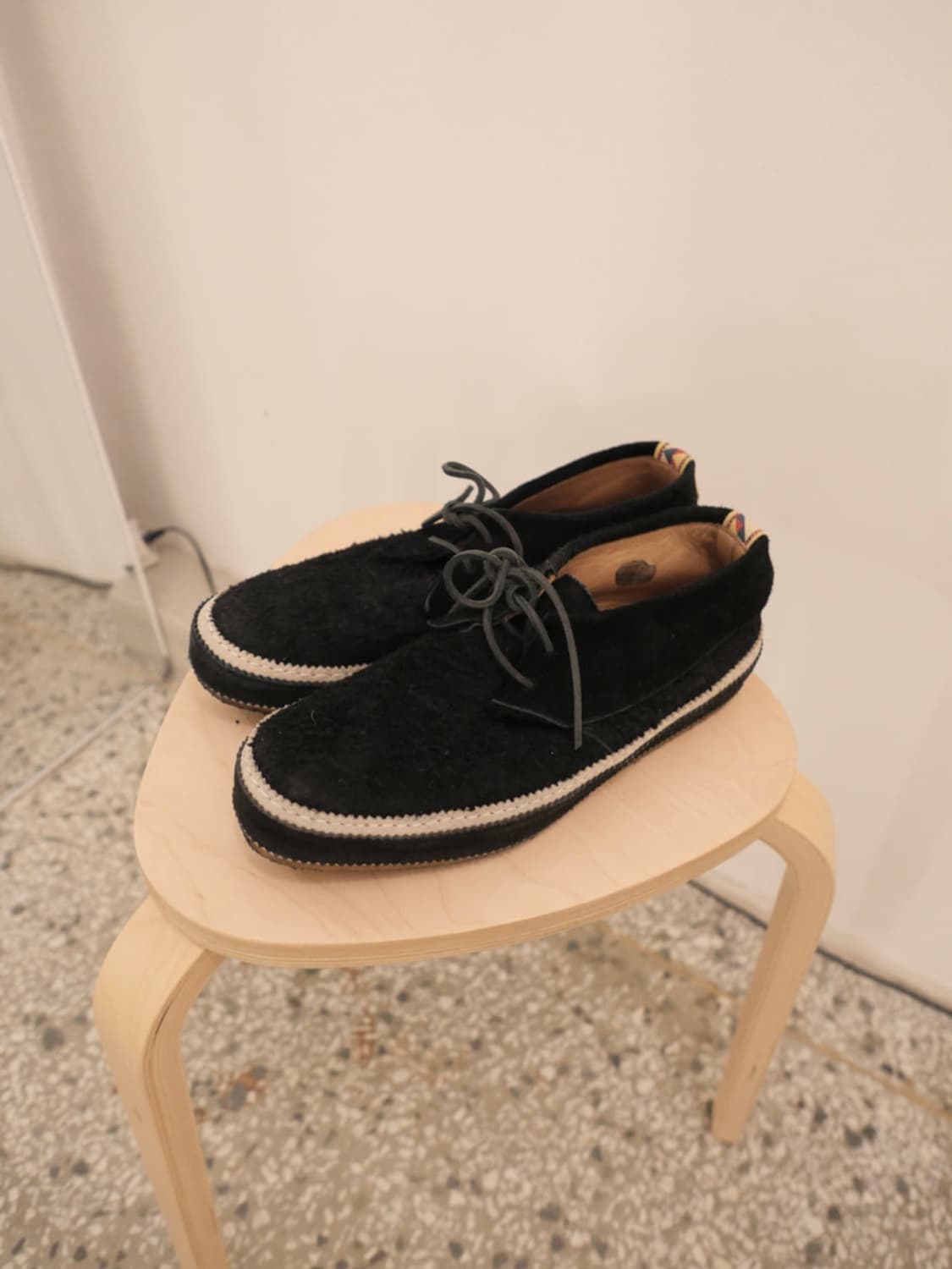 사스콰치패브릭스 스웨이드 구두 상품이미지1