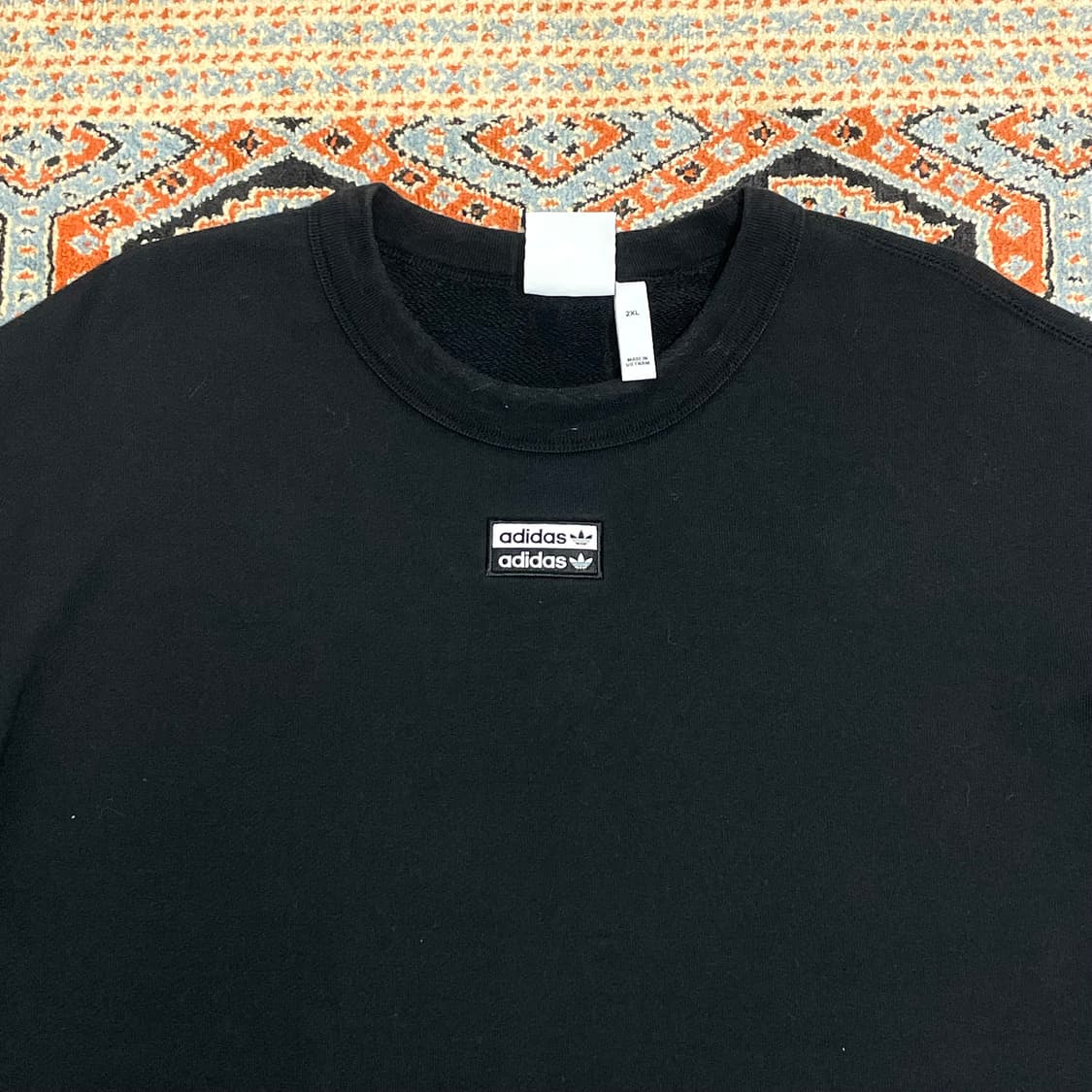 아디다스 오리지널 블랙 크롭 맨투맨 남성2XL 상품이미지2