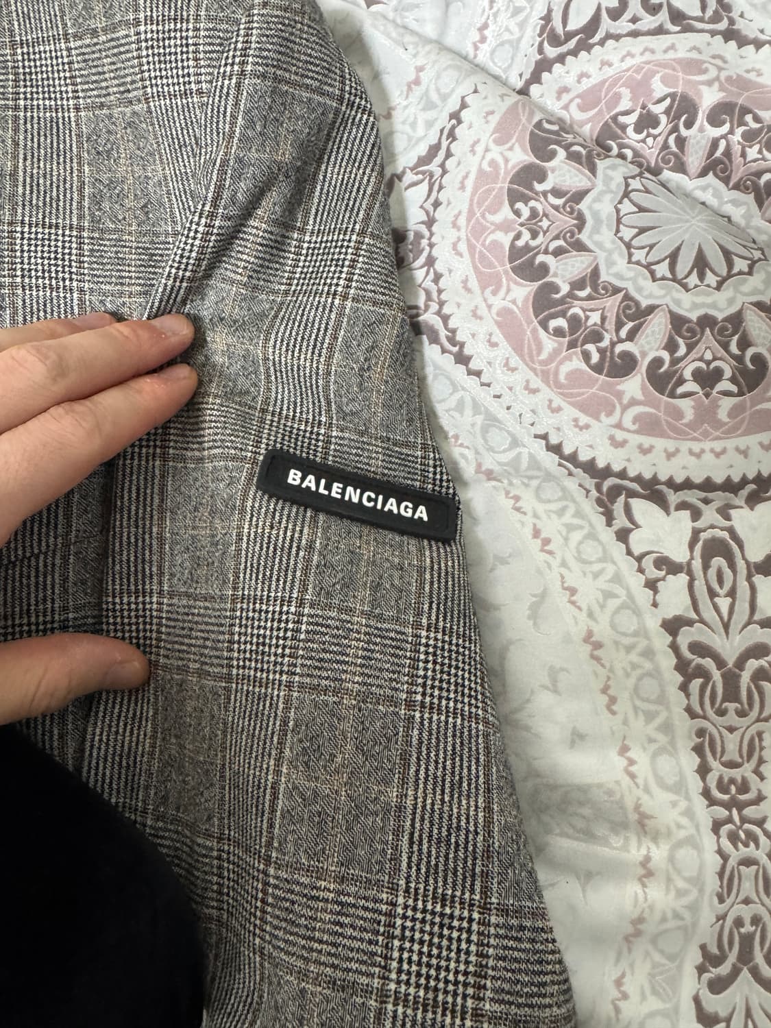 정품 발렌시아가 로고 워시드 체크 블레이저 자켓 상품이미지3