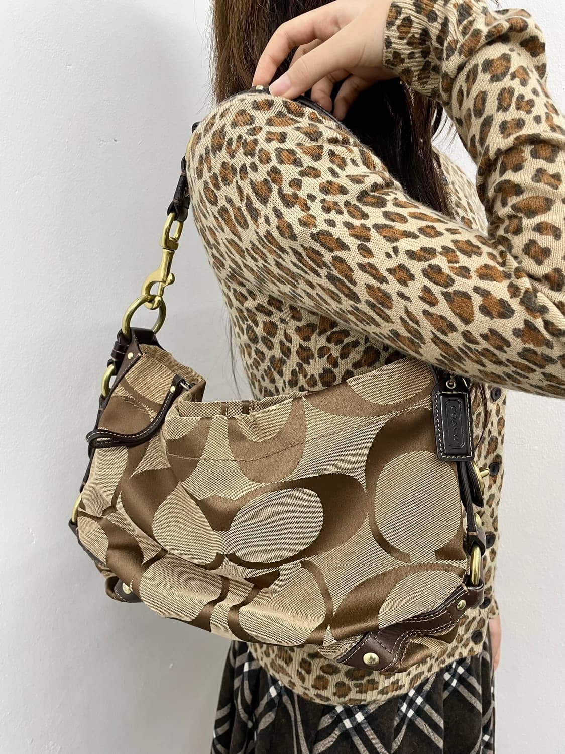 코치 자카드 버클 숄더백  상품이미지2