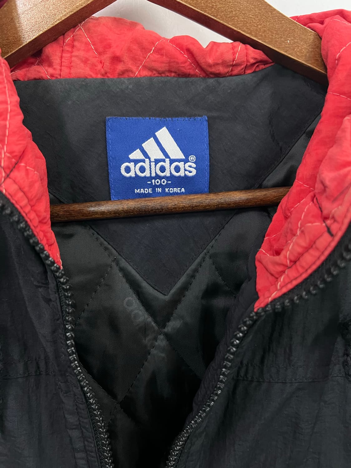 아디다스 블랙&레드 바람막이 상품이미지4