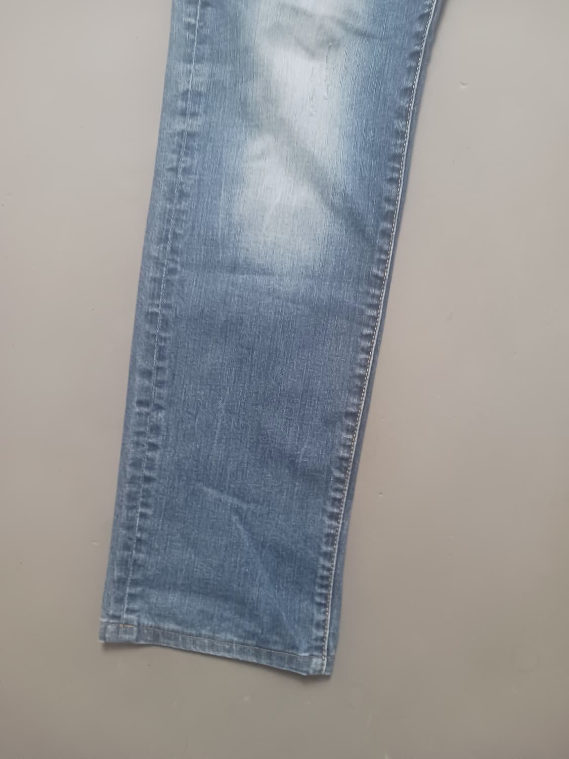 [32] 디스퀘어드2 더티페인트 슬림진 청바지 상품이미지3